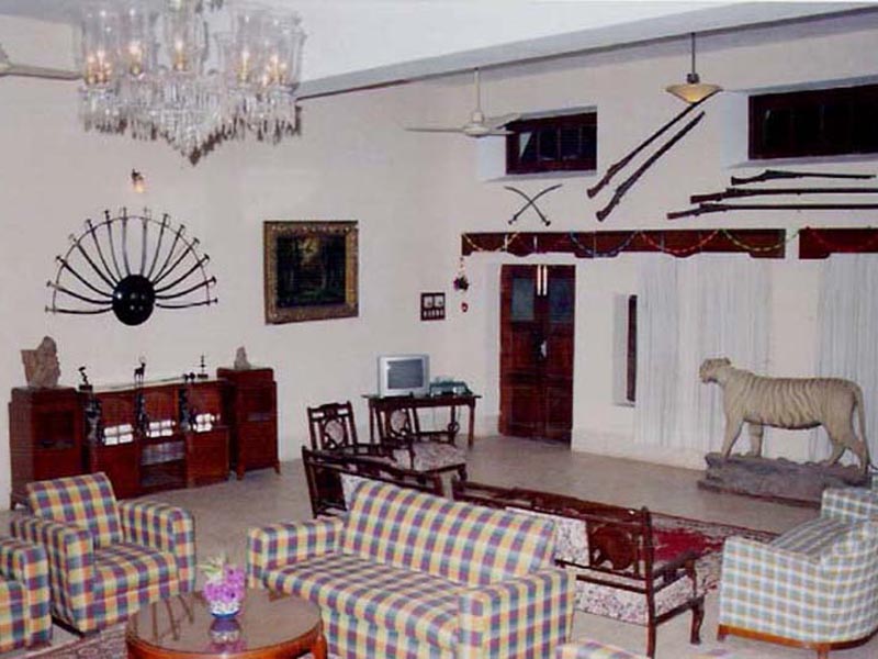 Maharajas Royal Retreat in Bandhavgarh