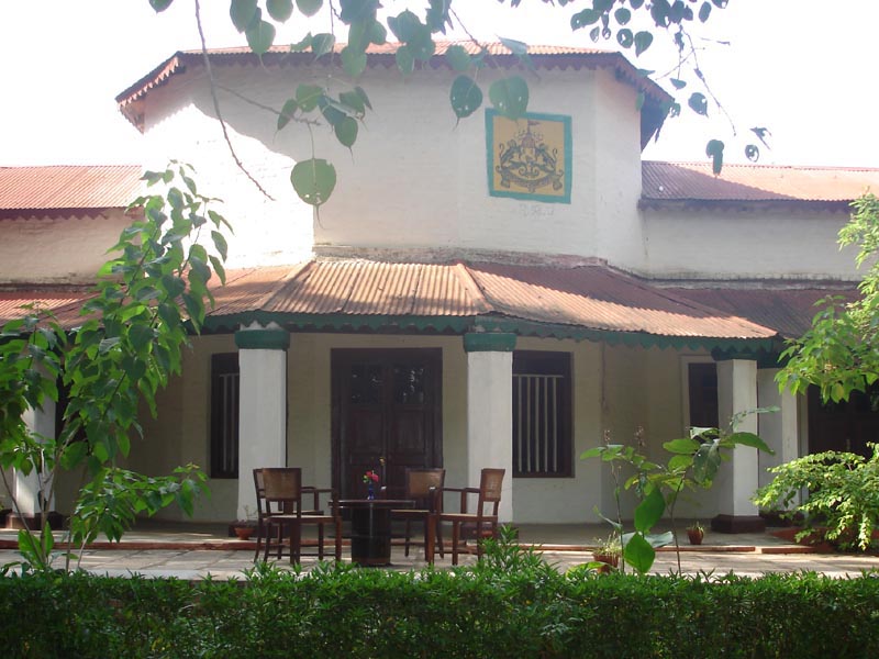 Maharajas Royal Retreat in Bandhavgarh