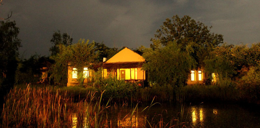 Tiger Lagoon in Bandhavgarh