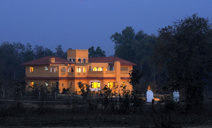 Courtyard House Kanha National Park