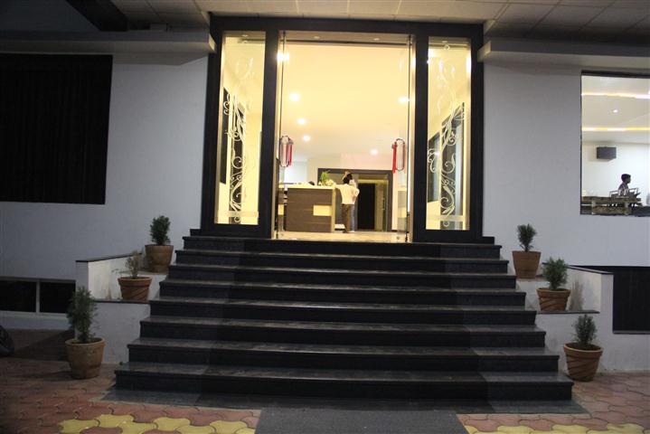 Hotel Devraj Palace Maheshwar