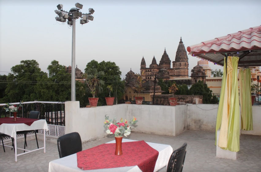 Hotel aditya orchha